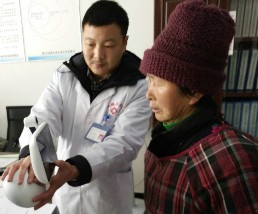 白地镇开展“健康扶贫冬季暖心”服务活动.2doc.jpg