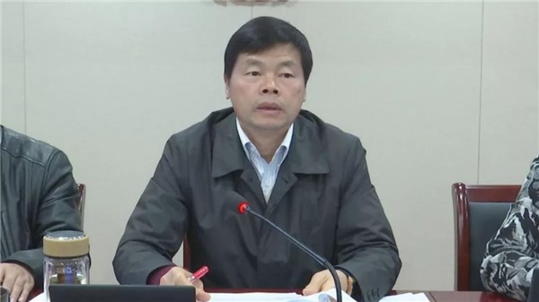 副县长姚来顺,县人民法院院长王少春,县人民检察院检察长解兵,县