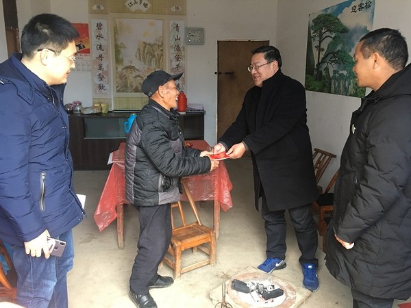 县委副书记李军春节前走访慰问桃州镇-广德市人民政府