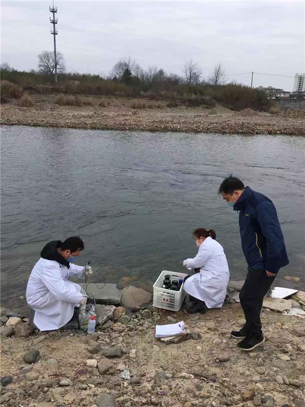 市生态环境局疫情防控期间加强饮用水水源地水质预警监测