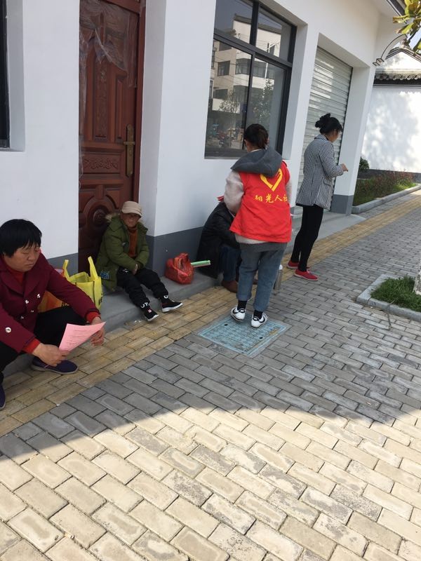 绩溪县人社局积极开展诚信宣传教育活动 (2).jpg