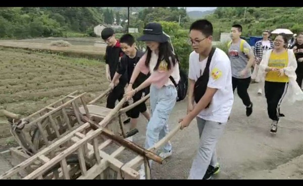 游戏.jpg
