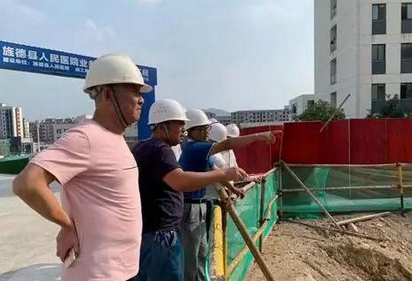 旌德县人民医院开展节前安全生产大检查2.jpg