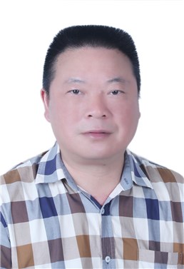 张元清,男,汉族,1966年11月出生,安徽宣州人.