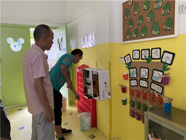 宁墩小学开展开学前安全隐患排查