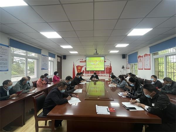 以案示警 警钟长鸣——霞西学校召开师德师风警示教育专题会议-宁国市