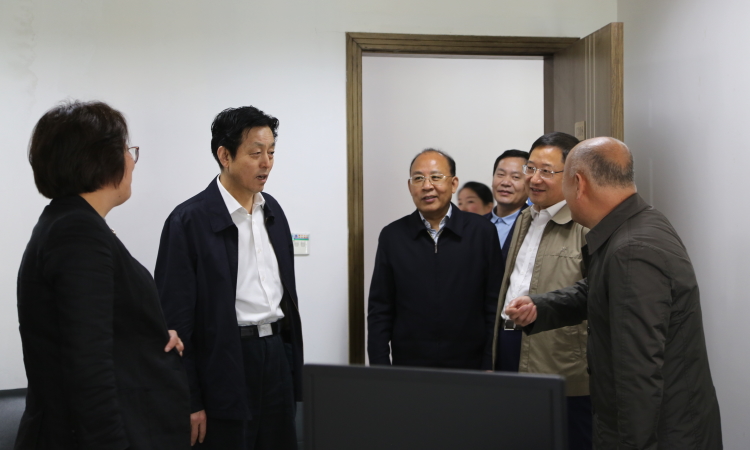 谢广祥来宣开展人大工作和建设专题调研