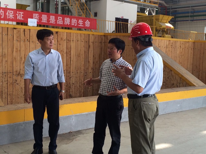 县人大常委会主任程利到新杭开发区走访调研