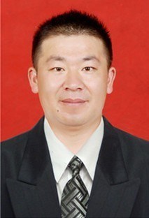 文昌市龙楼镇镇委书记图片