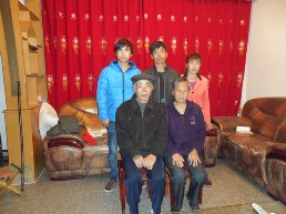 最美家庭李菲.JPG