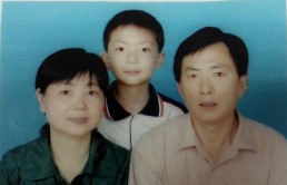 最美家庭胡礼珍.jpg